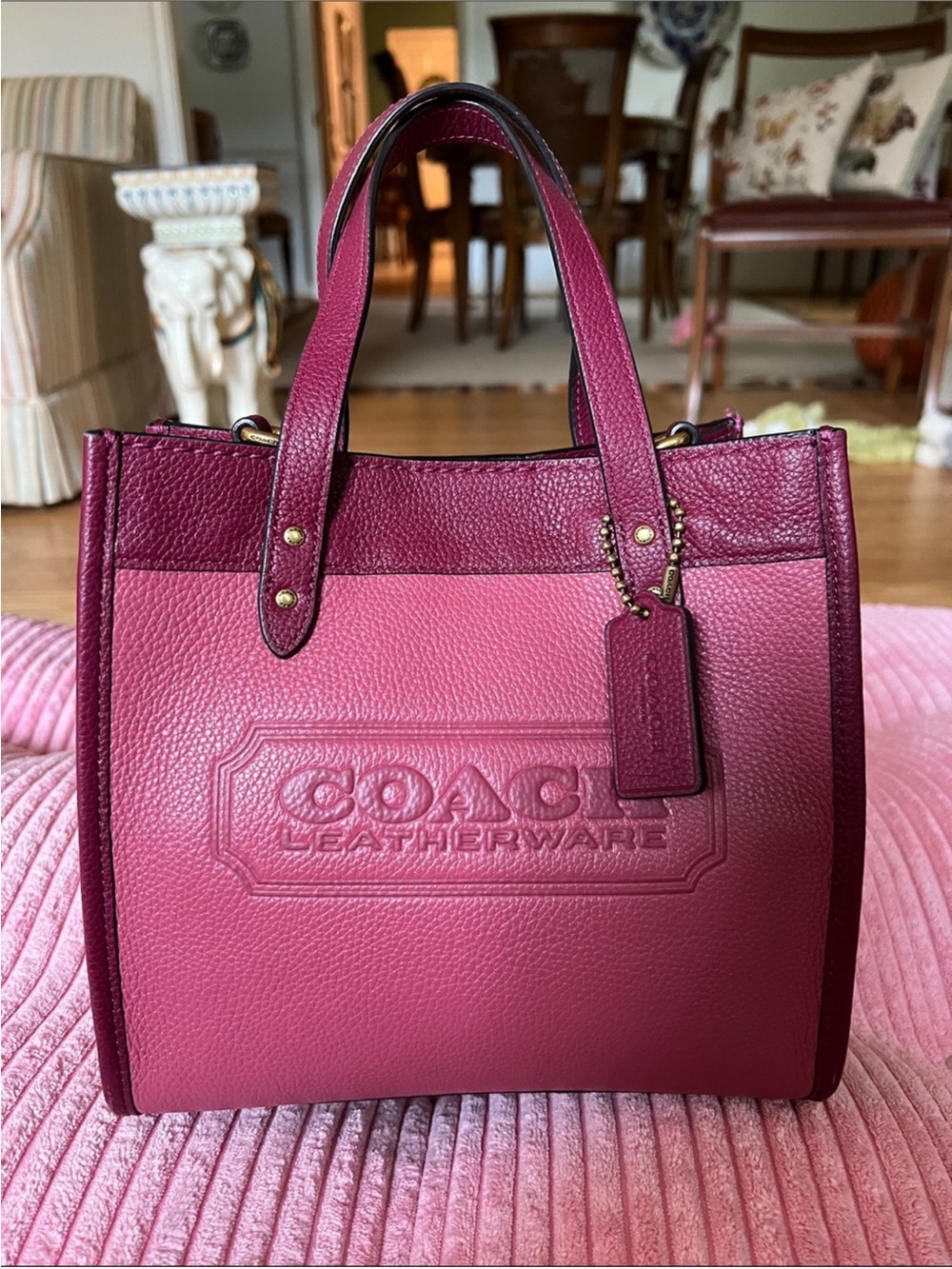 Coach Field tote 22 EUC. - Picture 2 of 14